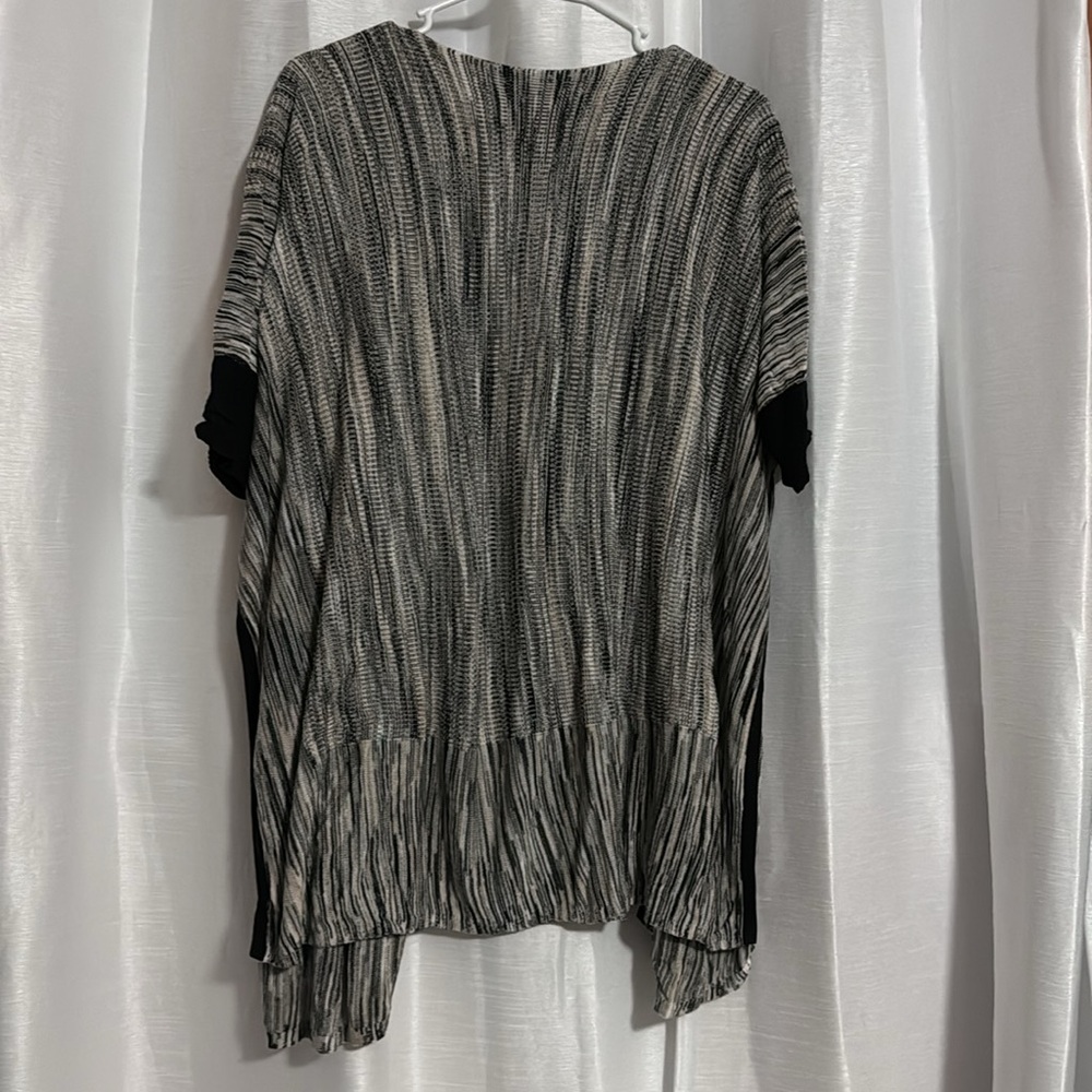 MarlaWynne Cardigan - Picture 2 of 3